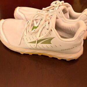 Altra Superior5 Men’s 10 in good shape